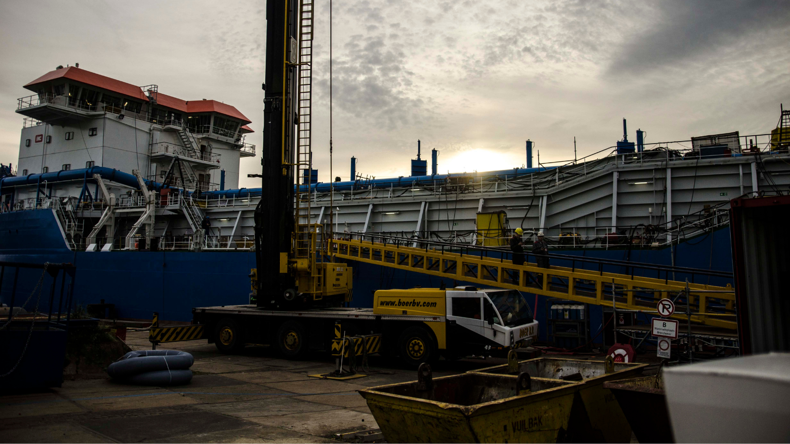 OECD debates labour issues in shipbuilding