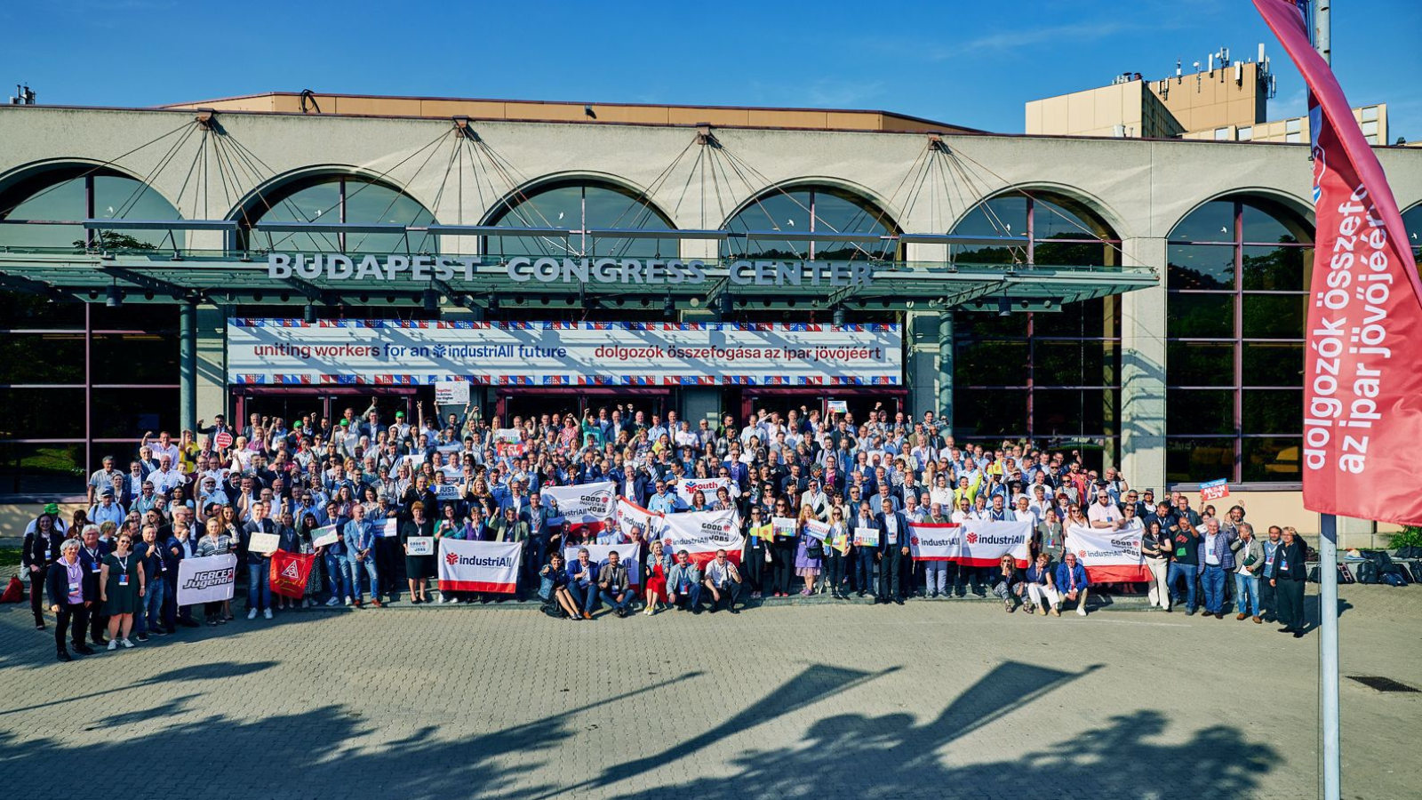 In times of deep uncertainty, industrial workers must unite!