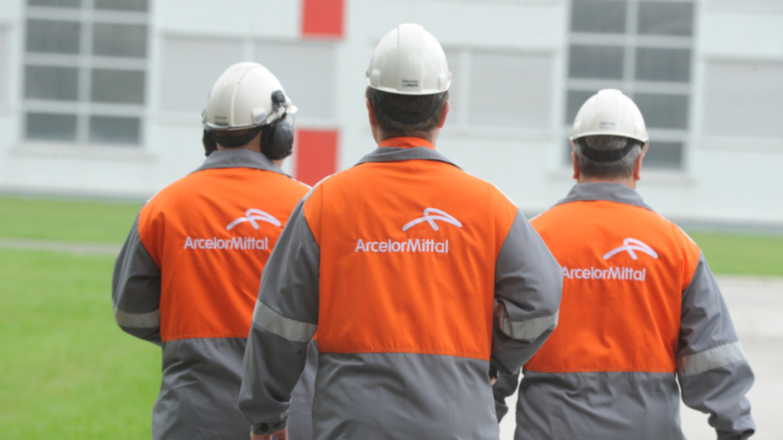ArcelorMittal: respect workers' rights